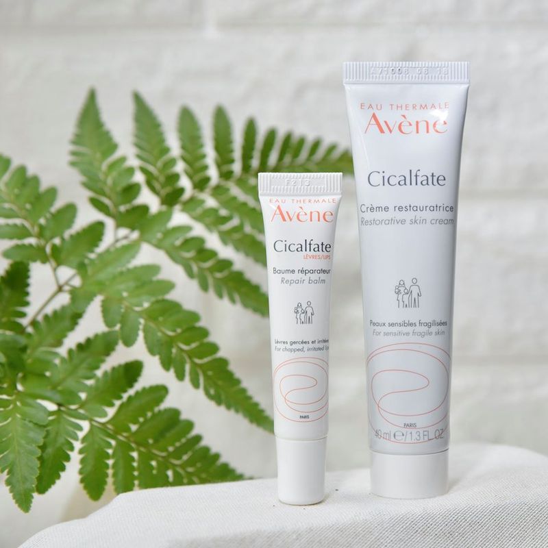 Kem trị sẹo Avene Cicalfate Restorative Skin Cream