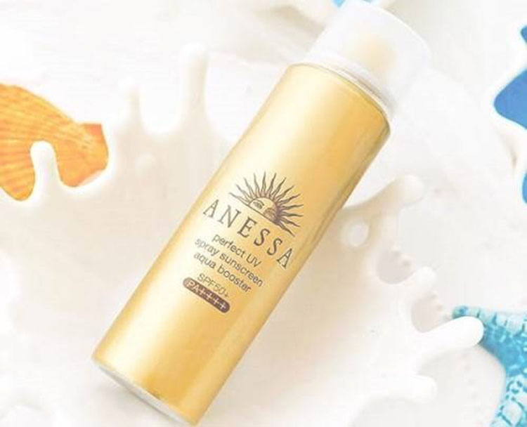 Kem chống nắng xịt Anessa Perfect UV Spray Sunscreen Aqua Booster
